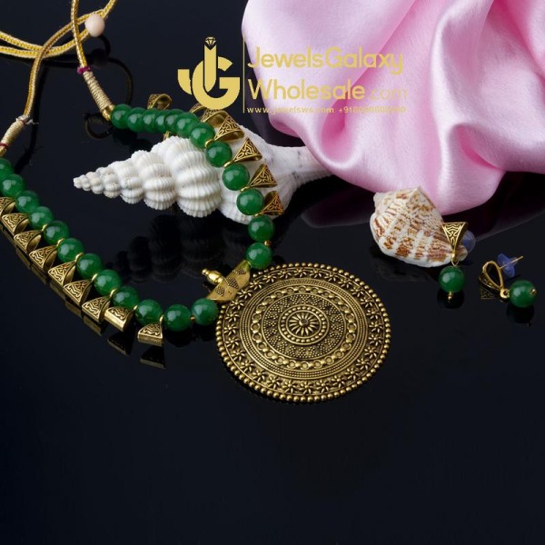 Green Copper Plated Kundan Pearl Necklace Set