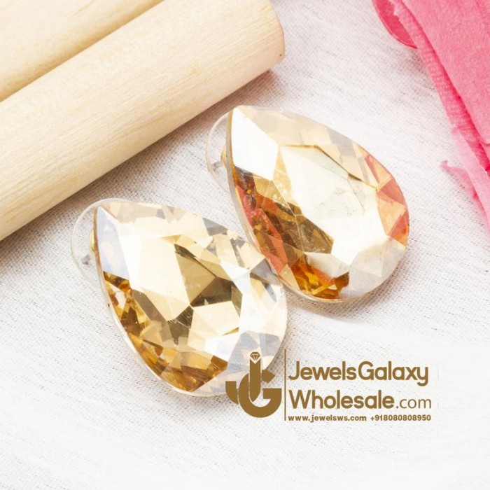 Gold-Plated Teardrop Shaped Studs