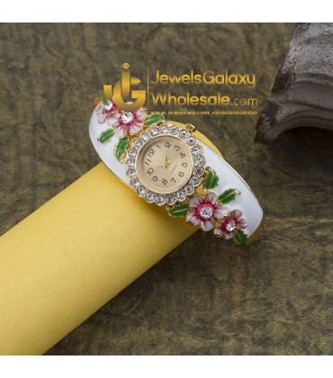 Rose Gold Plated White Floral Bracelet Watch 1129