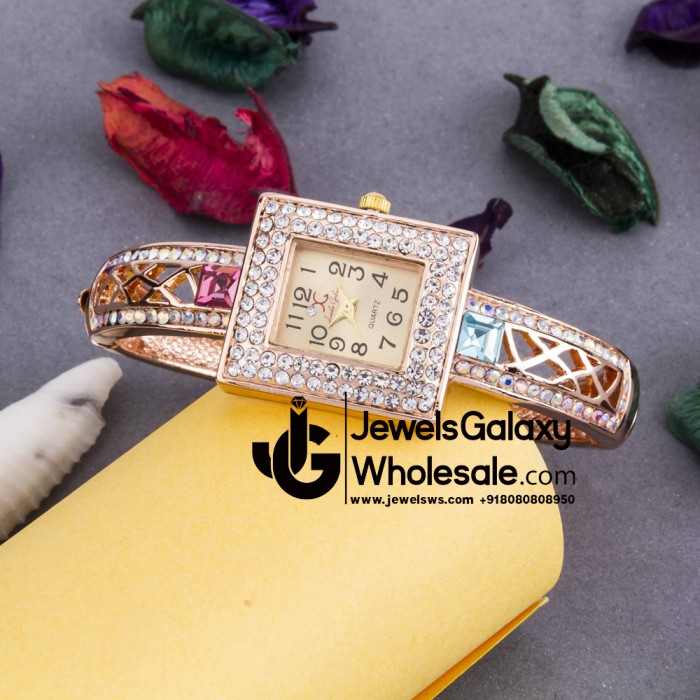 Rose Gold Plated American Diamond Square Design Fashionable Bracelet Watch