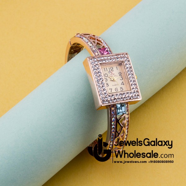 Rose Gold Plated American Diamond Square Design Fashionable Bracelet Watch