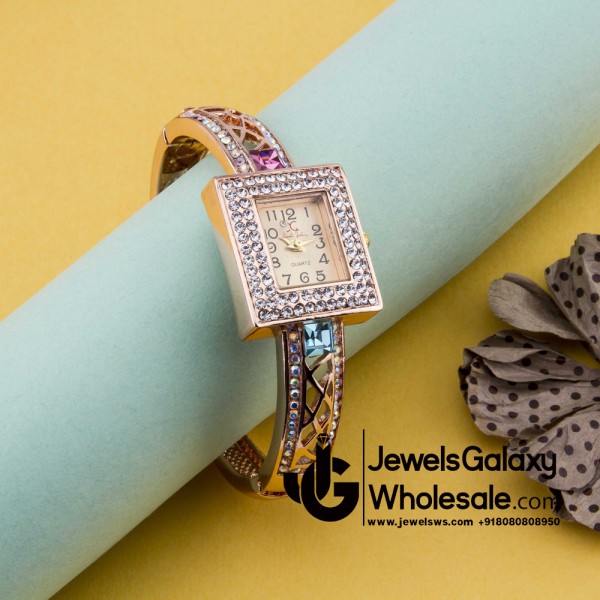 Rose Gold Plated American Diamond Square Design Fashionable Bracelet Watch