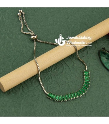 Green Silver-Plated Handcrafted Link Bracelet