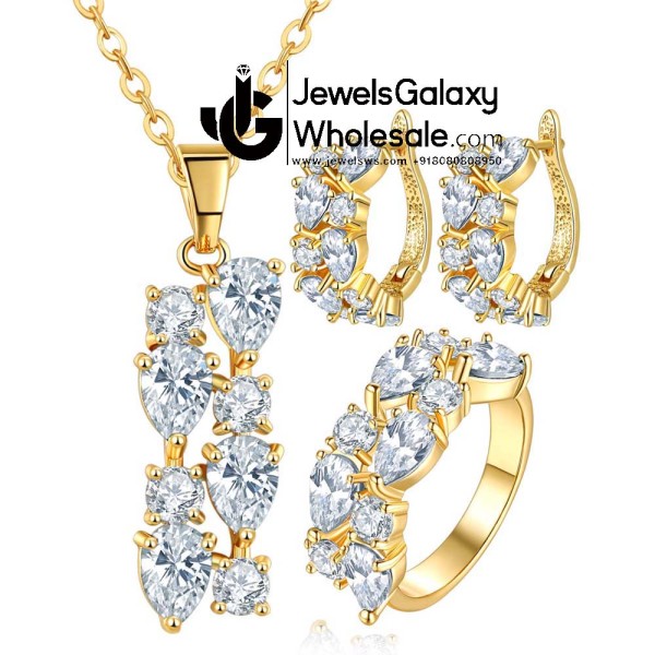 Rose Gold Plated White Cubic Zirconia Jewellery Set with Ring 4040
