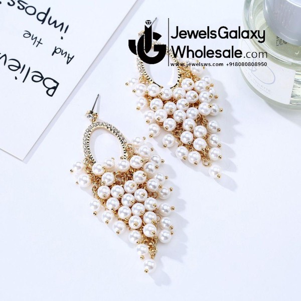 White Pearl Drop Earrings 2397