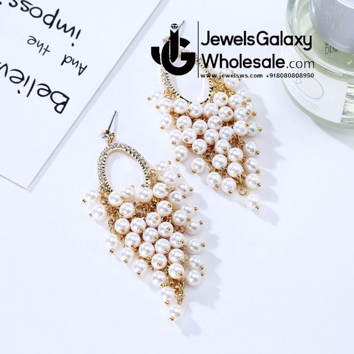 White Pearl Drop Earrings 2397