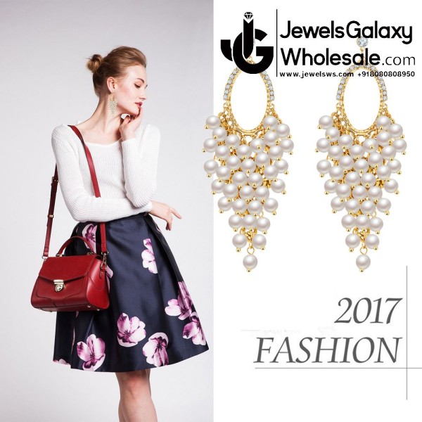 White Pearl Drop Earrings 2397